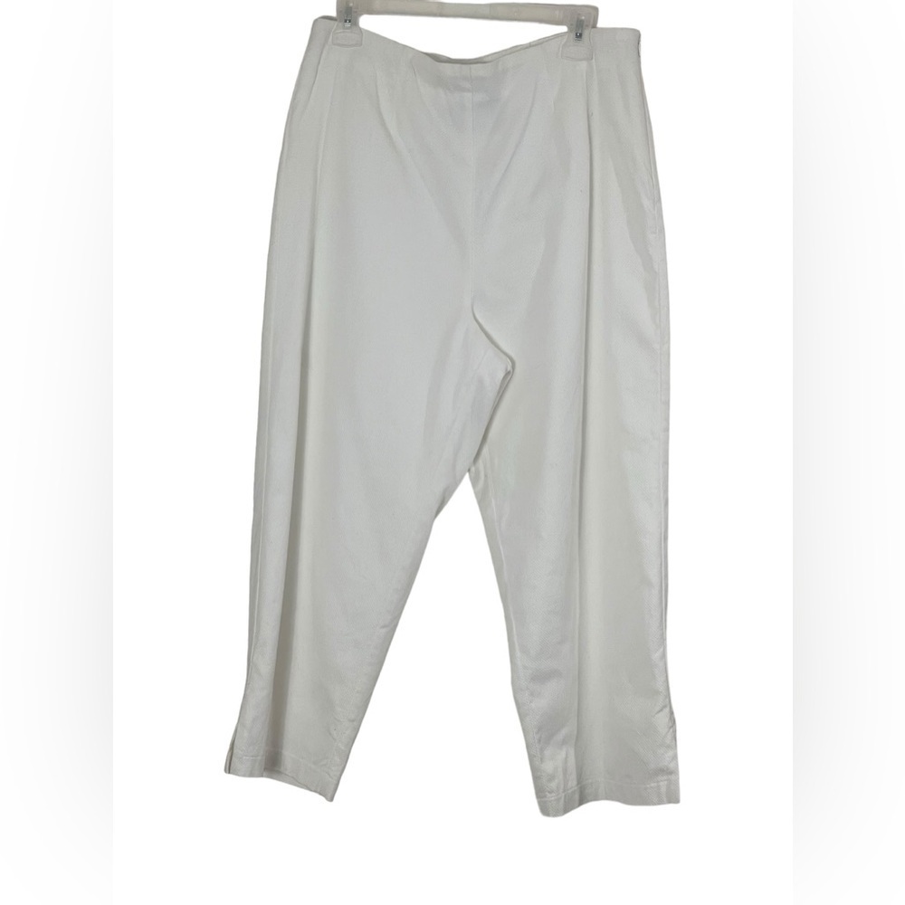 Bob Mackie women’s Wearable Art textures white golf pants. Size large - Picture 2 of 9
